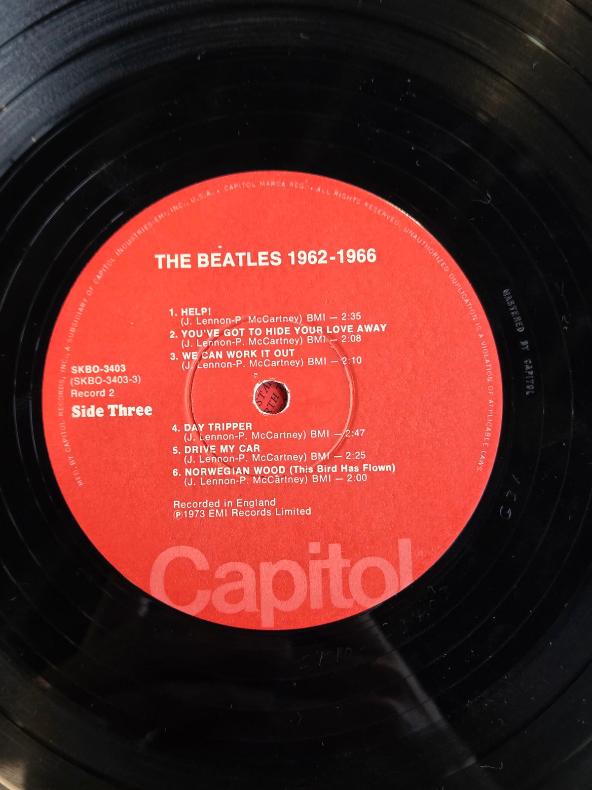 BEATLES 1962-1966 RED CAPITOL