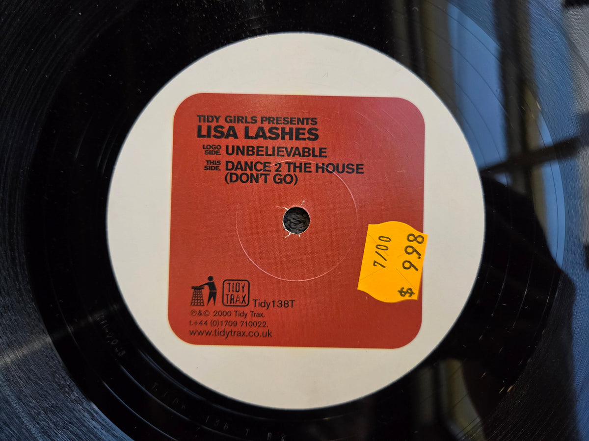 LISA LASHES UNBELIEVABLE UK IMP 12"