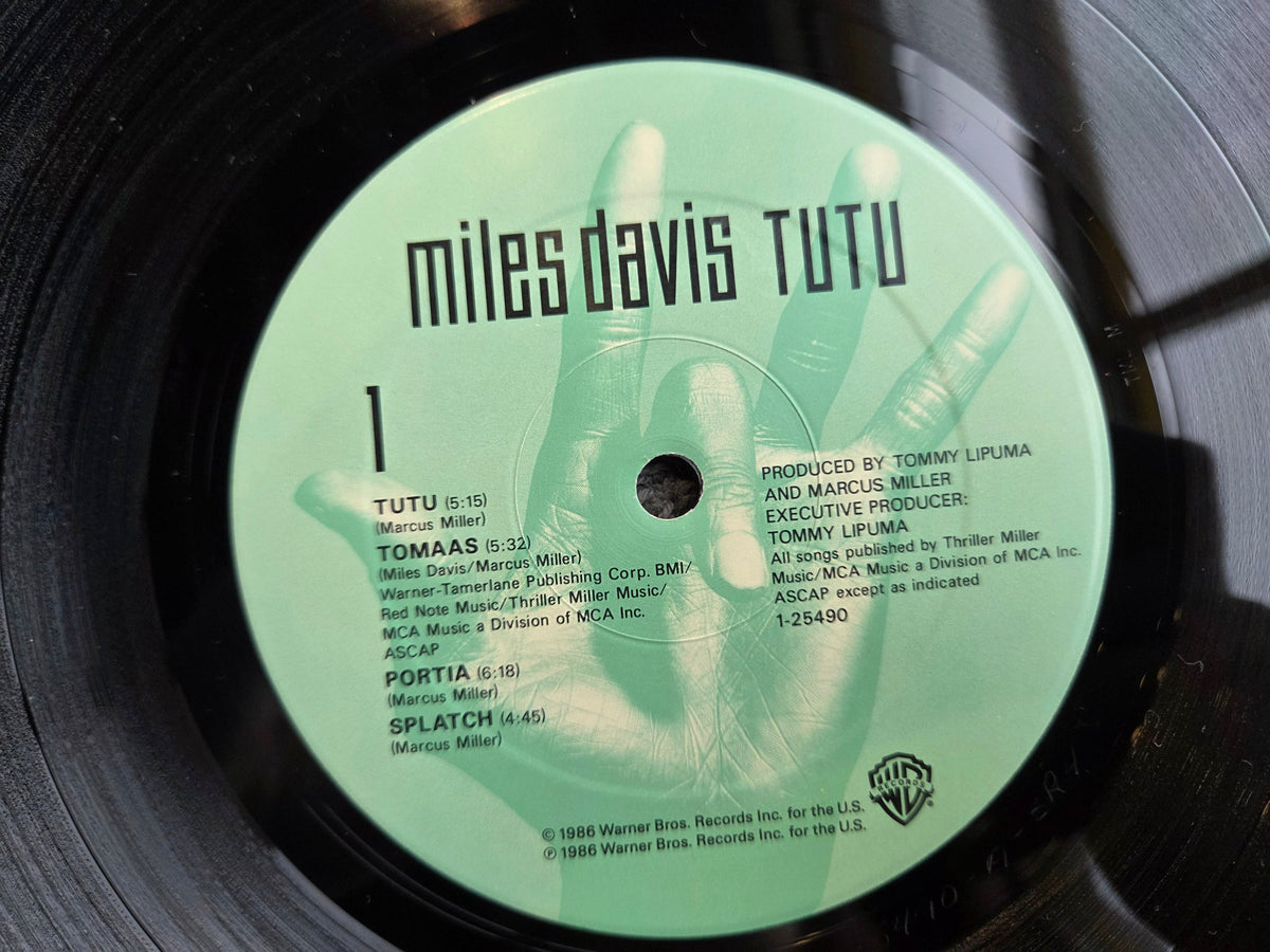 MILES DAVIS TUTU