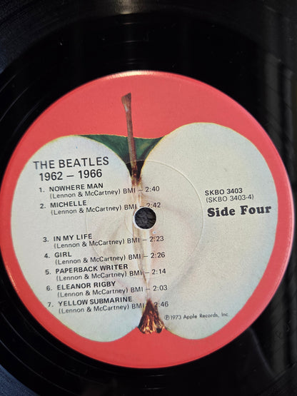 BEATLES 1962-1966 APPLE W/INSERT