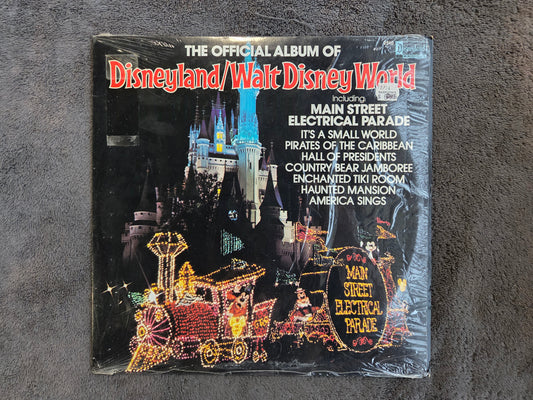 DISNEYLAND DISNEY WORLD THE OFFICIAL ALBUM