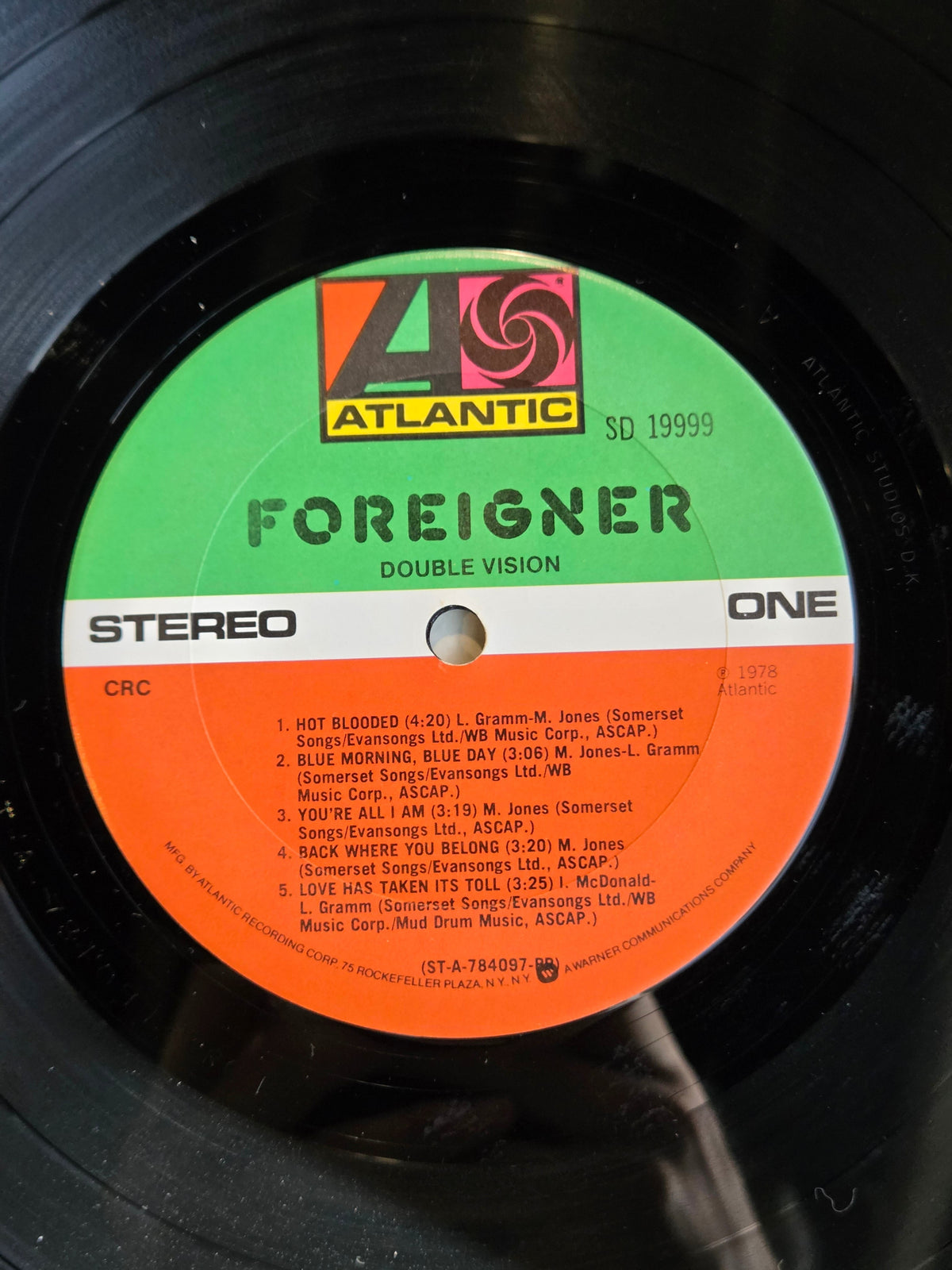 FOREIGNER DOUBLE VISION