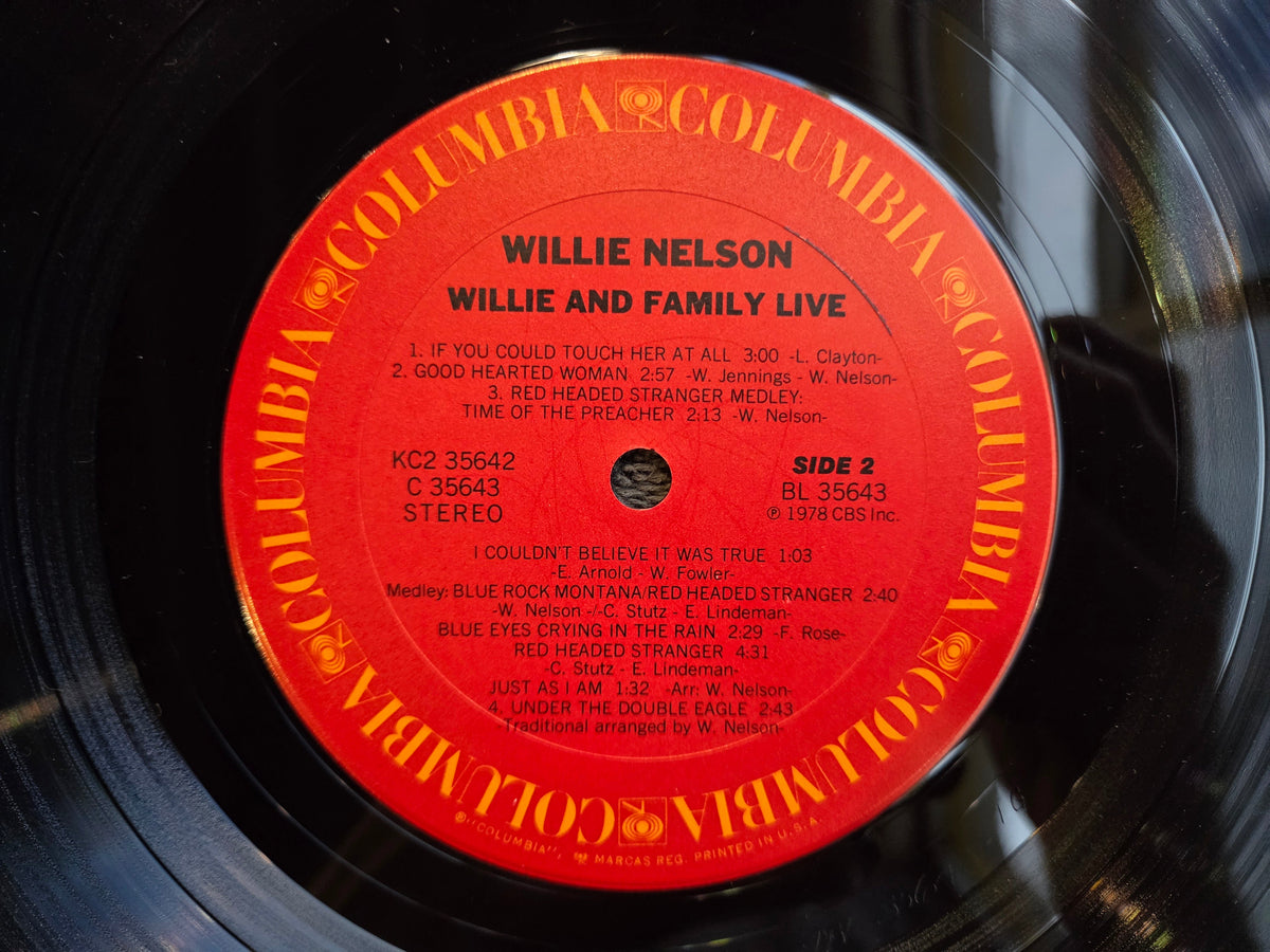WILLIE NELSON AND FAMILY LIVE