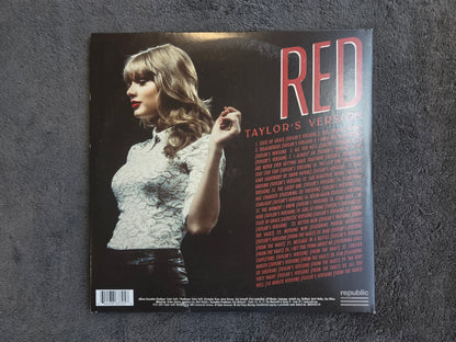 TAYLOR SWIFT RED TAYLORS VERSION