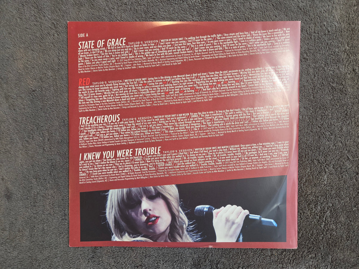 TAYLOR SWIFT RED TAYLORS VERSION
