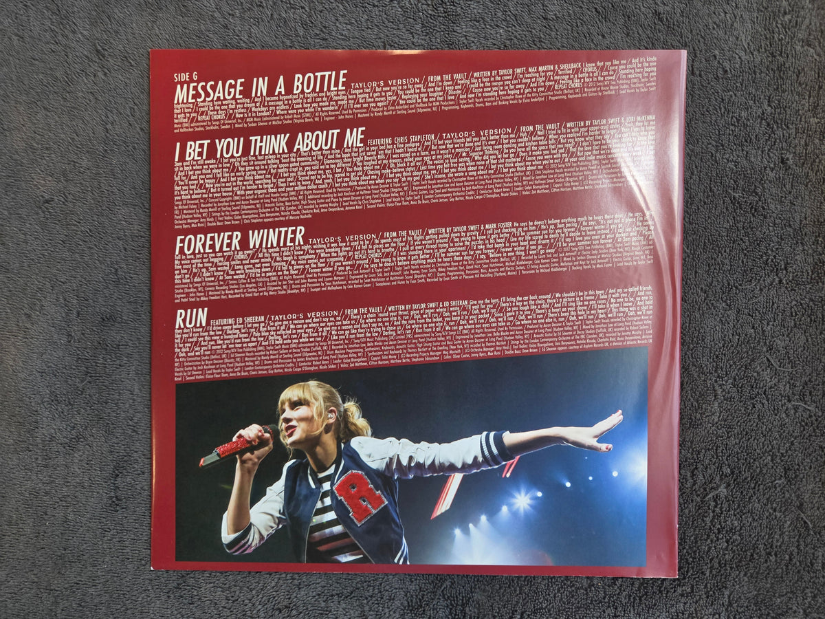 TAYLOR SWIFT RED TAYLORS VERSION