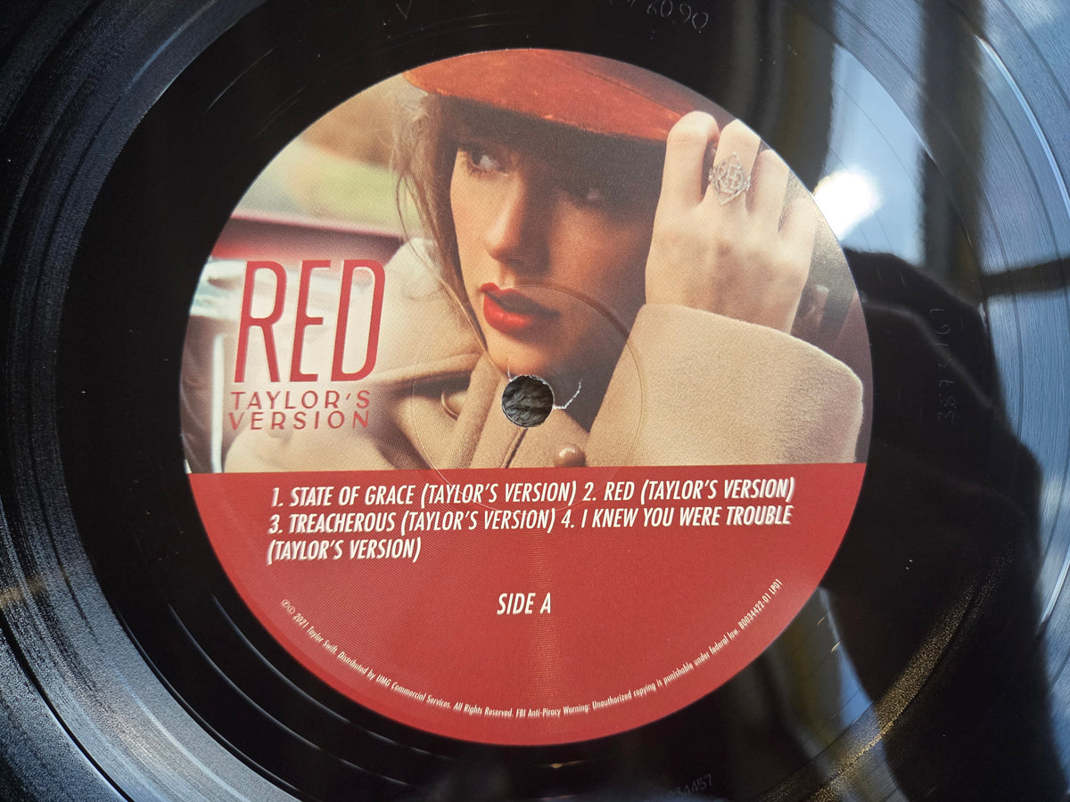 TAYLOR SWIFT RED TAYLORS VERSION