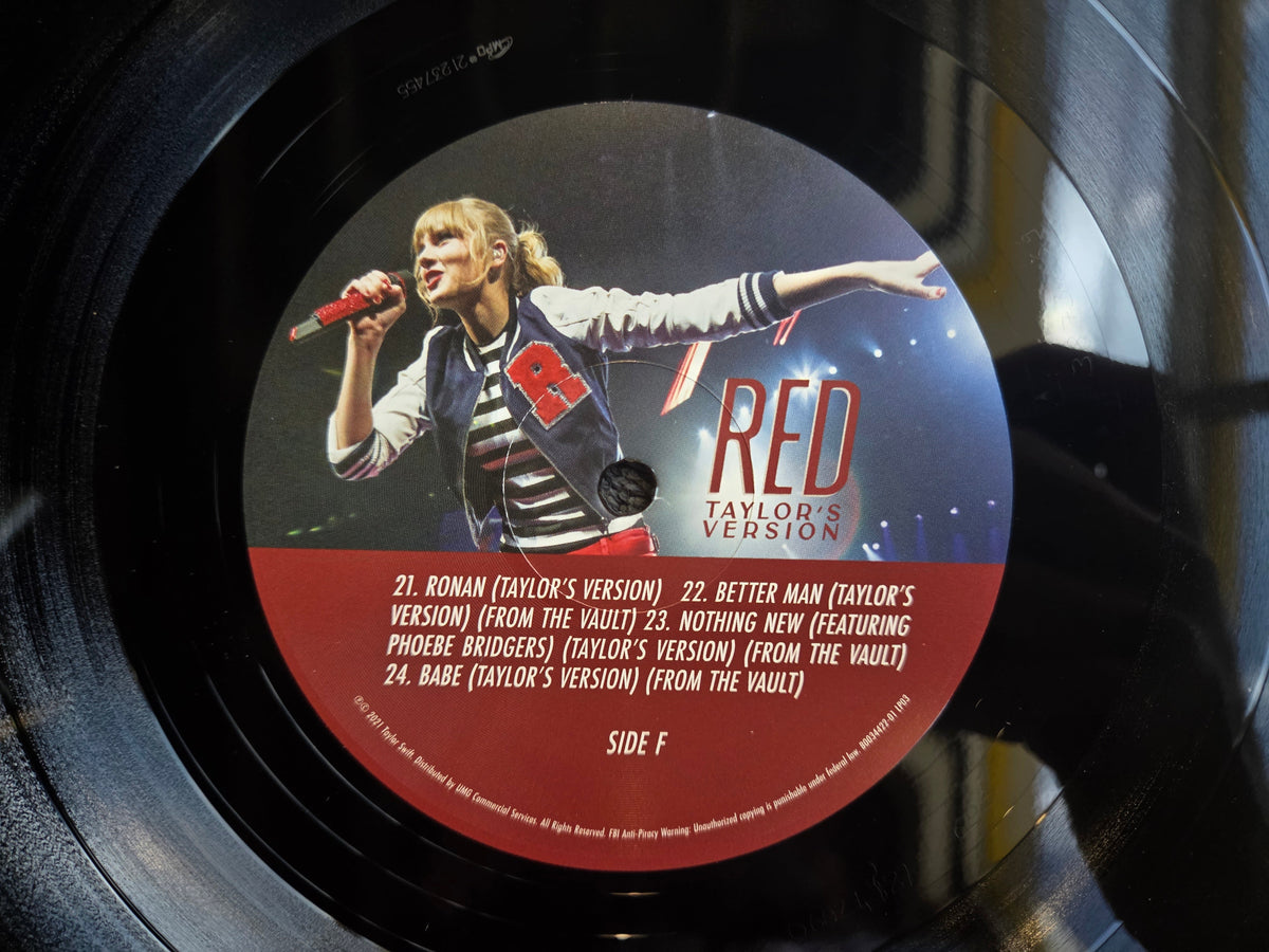 TAYLOR SWIFT RED TAYLORS VERSION