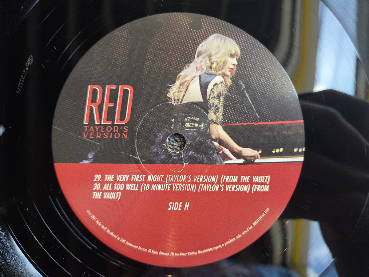 TAYLOR SWIFT RED TAYLORS VERSION