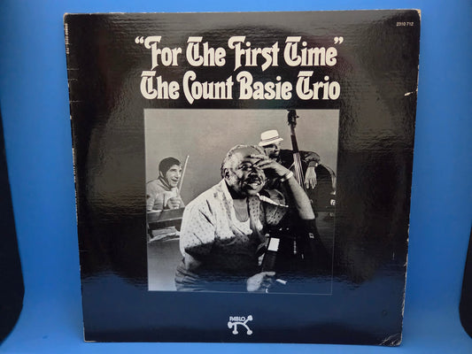 COUNT BASIE TRIO FOR THE FIRST TIME