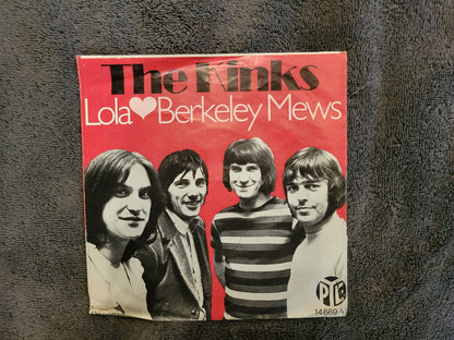 KINKS LOLA BERKELY MEWS PS GER IMP 7"