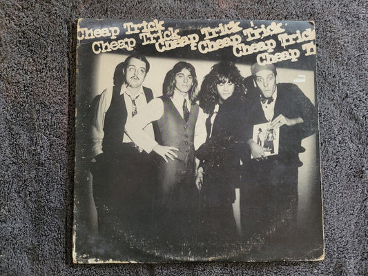 CHEAP TRICK SELF TITLED S/T RE