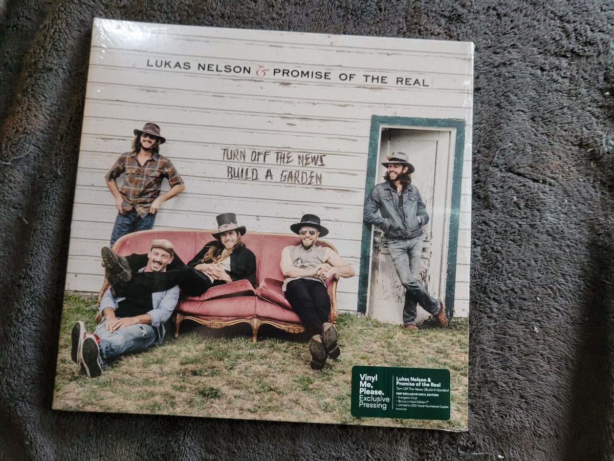 LUKAS NELSON TURN OFF THE NEWS BUILD A GARDEN NEW