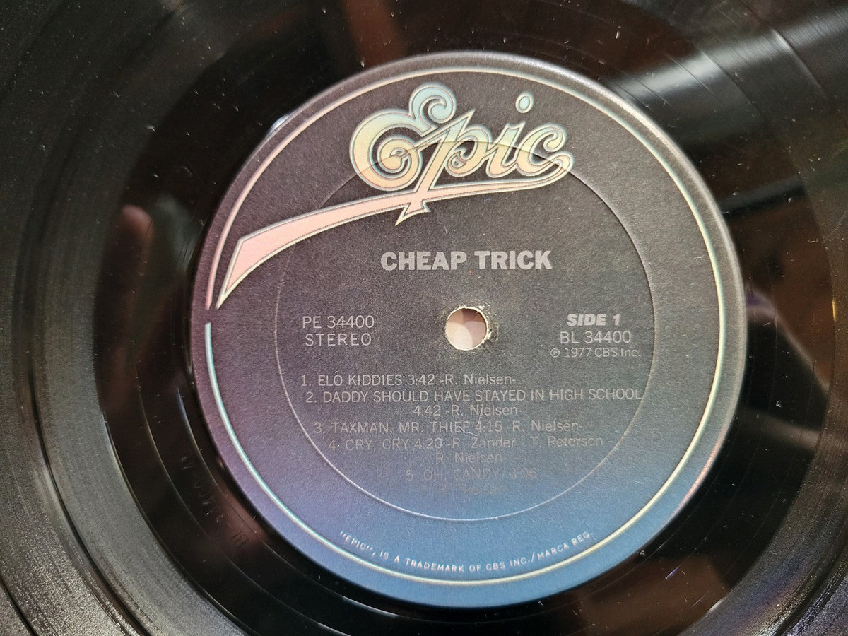CHEAP TRICK SELF TITLED S/T RE