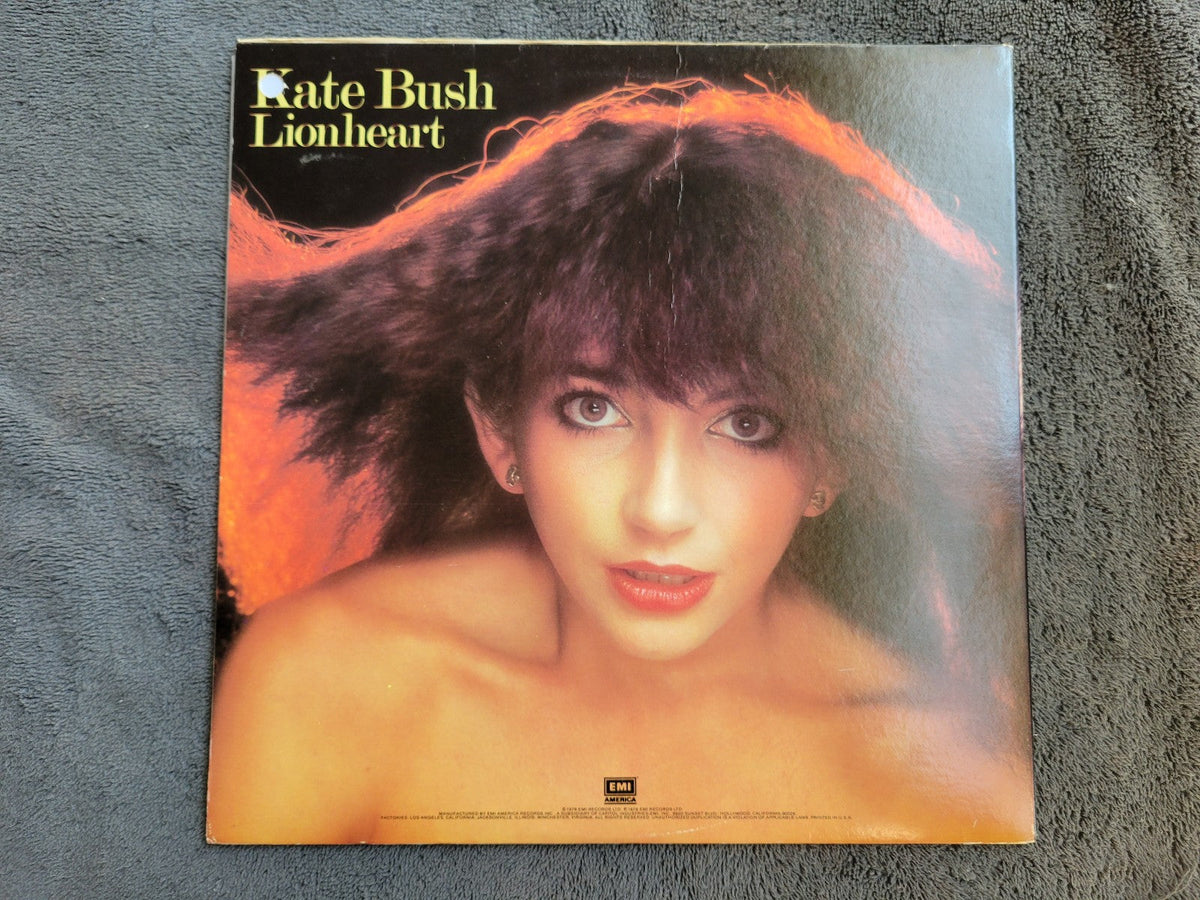 KATE BUSH LIONHEART FIRST PRESSING GREEN EMI LABEL GATEFOLD
