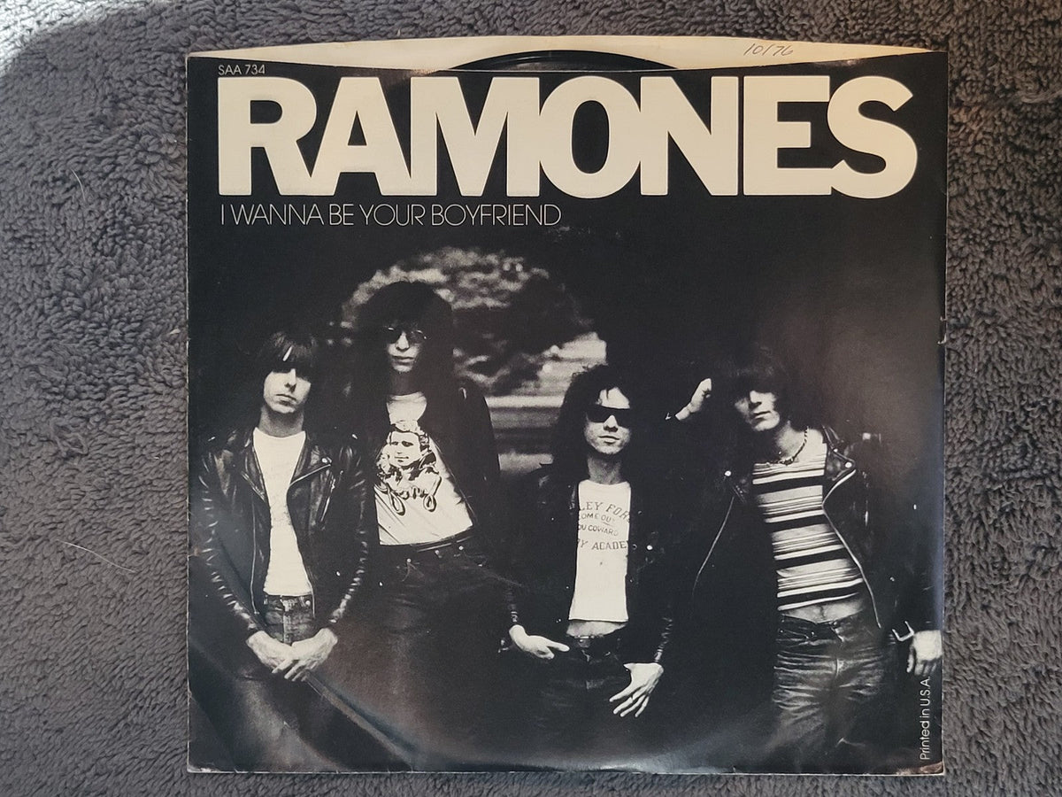 RAMONES I WANNA BE YOUR BOYFRIEND CALIFORNIA SUN PICTURE SLEEVE SIRE SAA-734