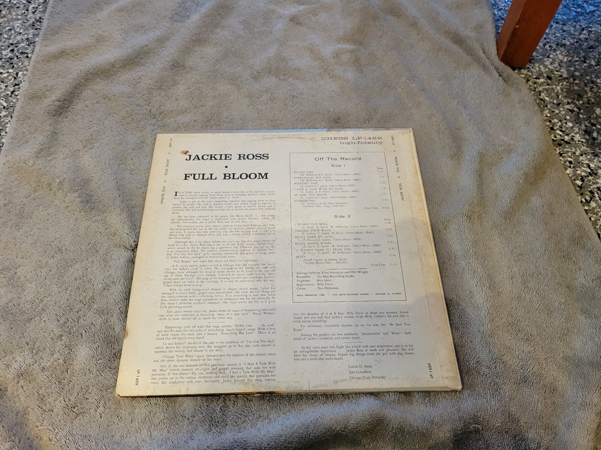 JACKIE ROSS FULL BLOOM CHESS  13428 MONO
