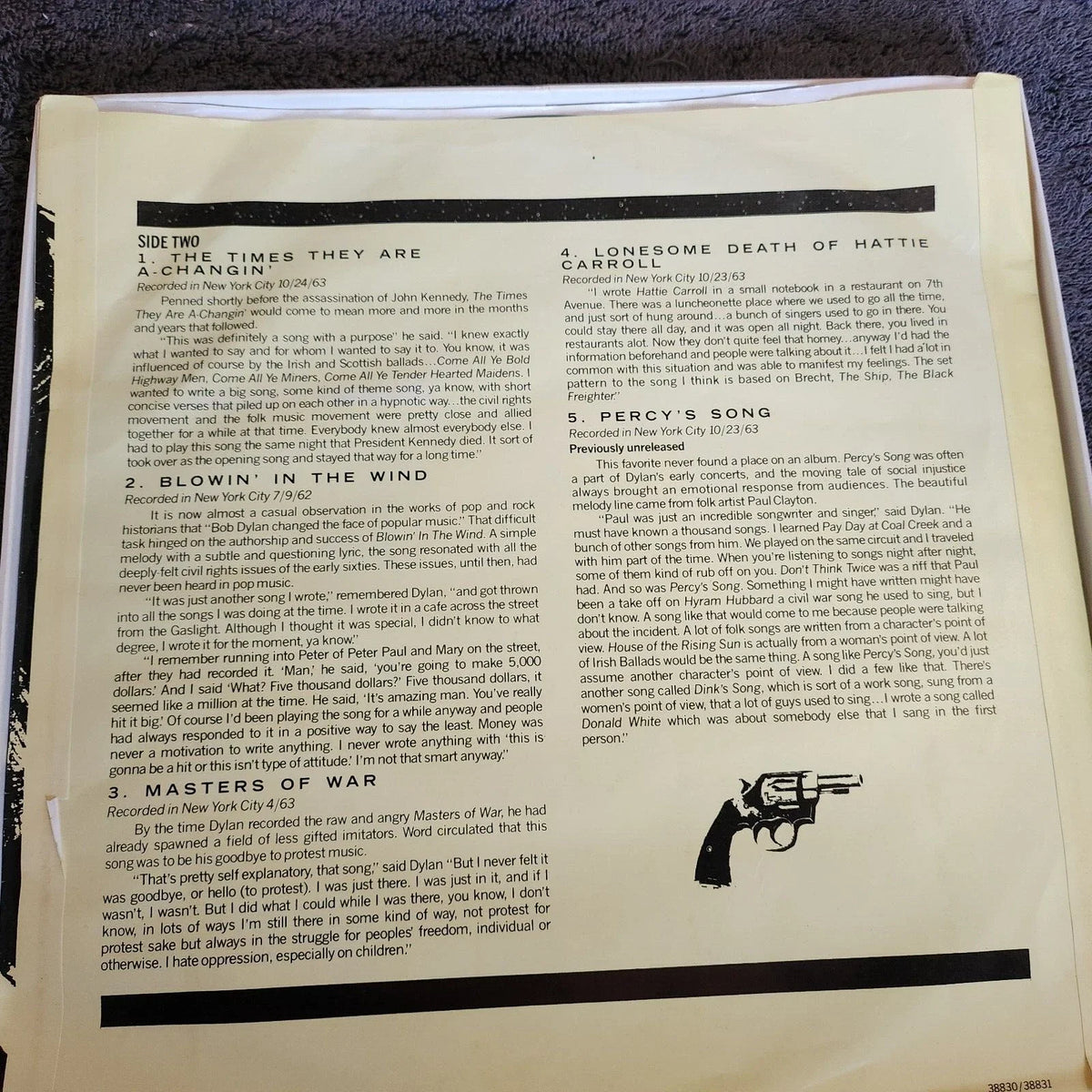 BOB DYLAN BIOGRAPH BOX SET W/ BOOKLET