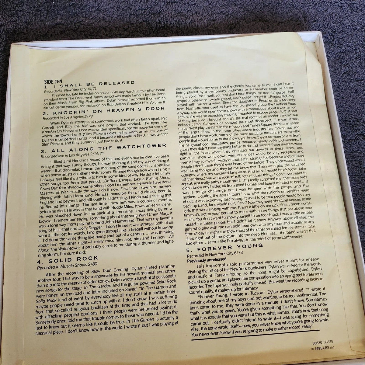 BOB DYLAN BIOGRAPH BOX SET W/ BOOKLET
